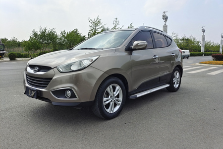 马鞍山二手现代ix35 2010款 2.0 新锐版 GL 2WD MT