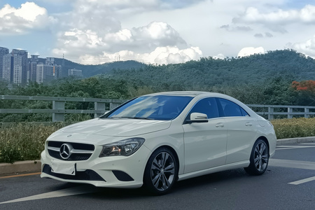 云浮二手奔驰CLA级 2016款 1.6T 改款 200 动感型